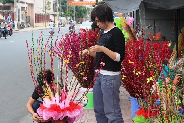 Sắc xuân đã về trên đường phố Nha Trang ảnh 7