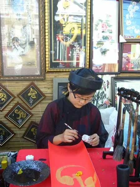 Phóng sự ảnh: Ông đồ thời @ ảnh 4 Phóng sự ảnh: Ông đồ thời @ ảnh 4