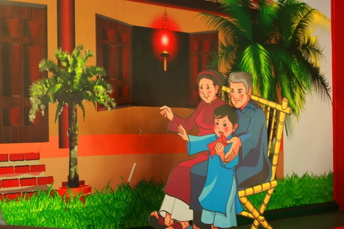 Đường phố Sài Gòn rực rỡ đón Xuân về ảnh 7