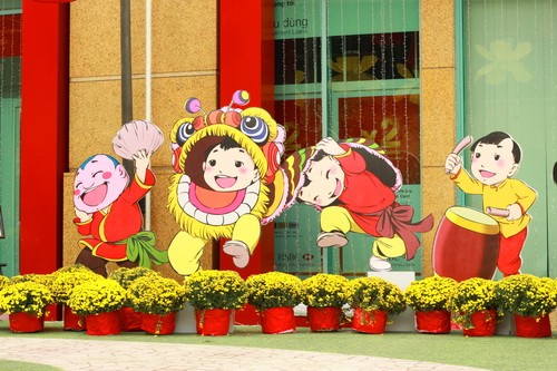 Đường phố Sài Gòn rực rỡ đón Xuân về ảnh 13 Đường phố Sài Gòn rực rỡ đón Xuân về ảnh 13