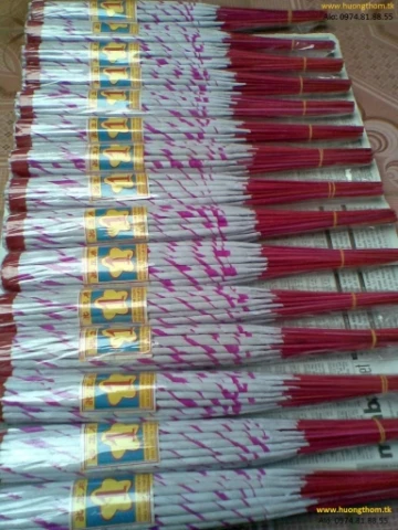 Nén hương ngày Tết ảnh 4