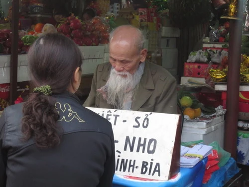 Viết sớ cầu may