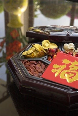 Mồng 1 bày bánh mứt cầu chúc may mắn ảnh 9