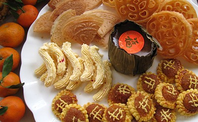 Mồng 1 bày bánh mứt cầu chúc may mắn ảnh 13 Mồng 1 bày bánh mứt cầu chúc may mắn ảnh 13
