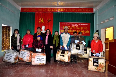 Lạng Sơn: Ban Đại diện Phật giáo tỉnh thăm, tặng quà Tết cho các hộ nghèo trong tỉnh ảnh 7 Lạng Sơn: Ban Đại diện Phật giáo tỉnh thăm, tặng quà Tết cho các hộ nghèo trong tỉnh ảnh 7