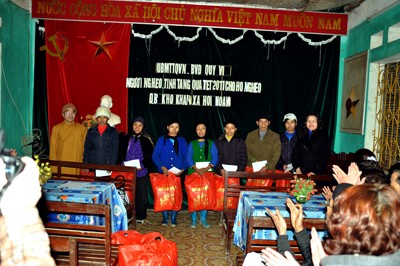 Lạng Sơn: Ban Đại diện Phật giáo tỉnh thăm, tặng quà Tết cho các hộ nghèo trong tỉnh ảnh 15 Lạng Sơn: Ban Đại diện Phật giáo tỉnh thăm, tặng quà Tết cho các hộ nghèo trong tỉnh ảnh 15