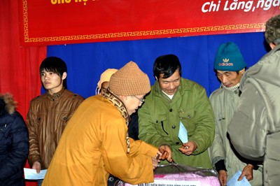 Lạng Sơn: Ban Đại diện Phật giáo tỉnh thăm, tặng quà Tết cho các hộ nghèo trong tỉnh ảnh 19 Lạng Sơn: Ban Đại diện Phật giáo tỉnh thăm, tặng quà Tết cho các hộ nghèo trong tỉnh ảnh 19