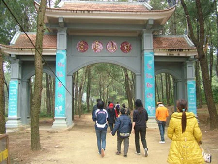 Hà Tĩnh: Chùa Hương Tích tấp nập du khách đầu năm ảnh 5