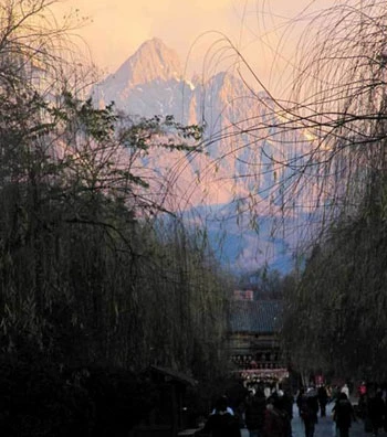 Năm mới đến Lệ Giang du xuân ảnh 10