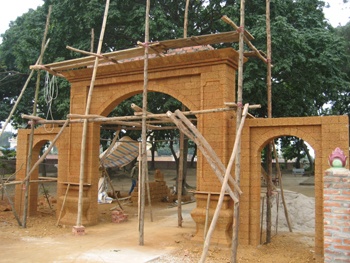 Ly kỳ chuyện chế tác đá ong ảnh 1