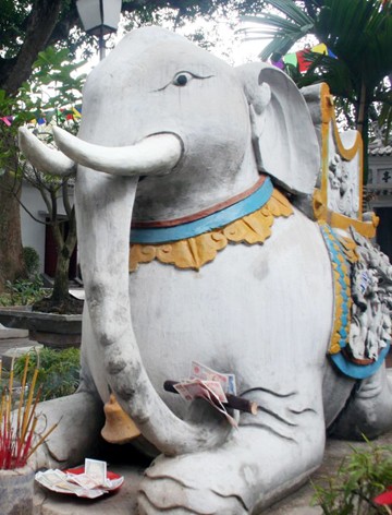 chua10.jpg