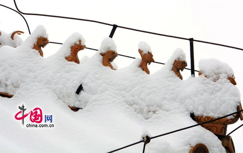 Tuyết ngập trắng Cung điện Mùa hè