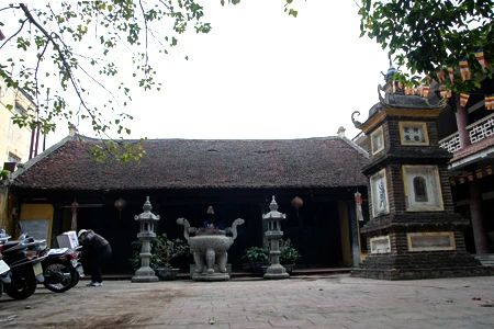 Những ngôi chùa trong phố cổ