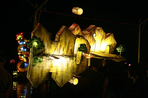 Phố Hội lung linh đêm Nguyên tiêu ảnh 3 Phố Hội lung linh đêm Nguyên tiêu ảnh 3