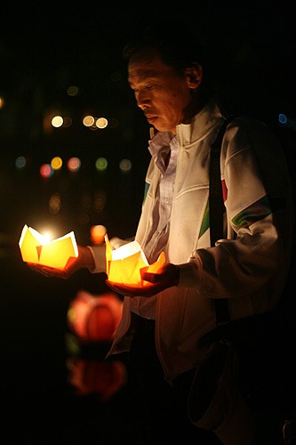 Phố Hội lung linh đêm Nguyên tiêu ảnh 9 Phố Hội lung linh đêm Nguyên tiêu ảnh 9