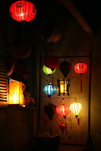 Phố Hội lung linh đêm Nguyên tiêu ảnh 17 Phố Hội lung linh đêm Nguyên tiêu ảnh 17