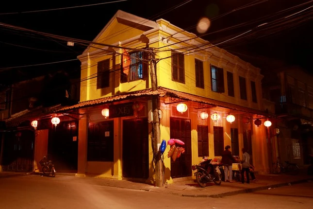 Lung linh đèn lồng phố cổ Hội An ảnh 1