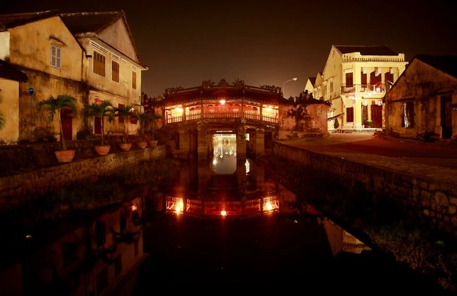 Lung linh đèn lồng phố cổ Hội An ảnh 8