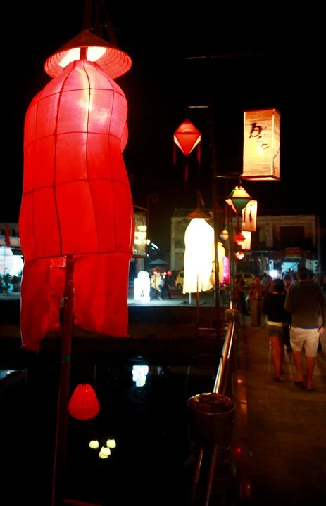 Lung linh đèn lồng phố cổ Hội An ảnh 6