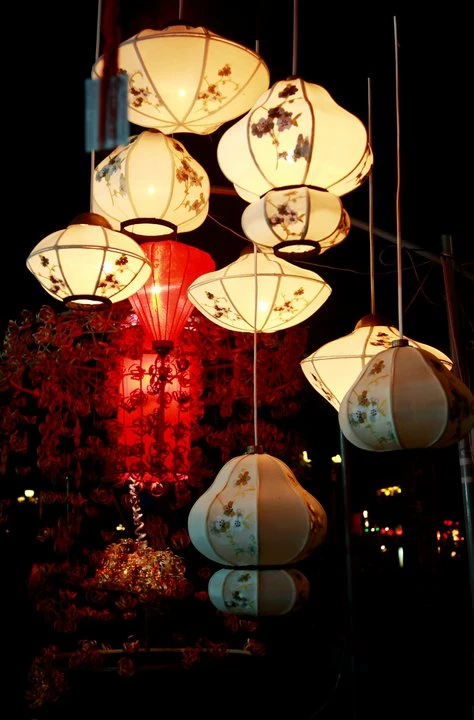 Lung linh đèn lồng phố cổ Hội An ảnh 13