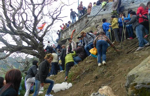 Nỗi khổ hành hương ảnh 2