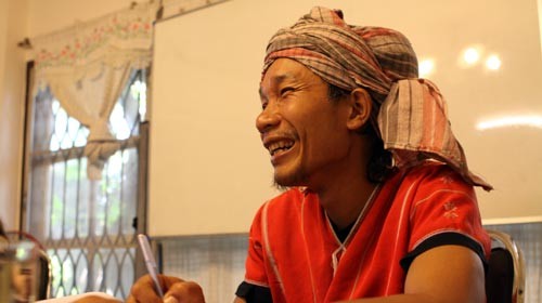 Anh Phrue Odochao, người đã đi bộ hơn 700km để nói lên tiếng nói của bộ tộc mình - Ảnh: Hồng Vân Anh Phrue Odochao, người đã đi bộ hơn 700km để nói lên tiếng nói của bộ tộc mình - Ảnh: Hồng Vân