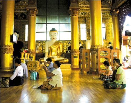 Hành hương xứ Chùa Vàng ảnh 1 myanmar-4-le-phat.jpg