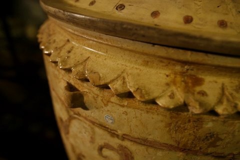 Gốm hoa nâu là một trong những dòng gốm có men đặc sắc nhất ở Việt Nam