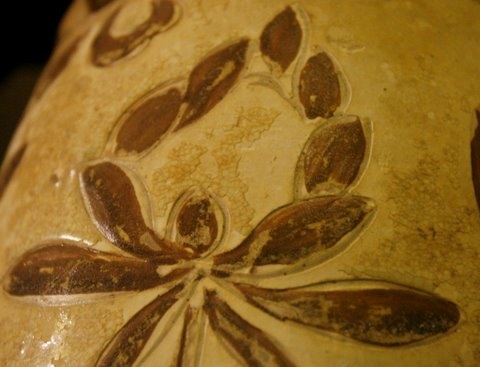 Ngắm bộ sưu tập hoa sen trên gốm độc đáo ảnh 14