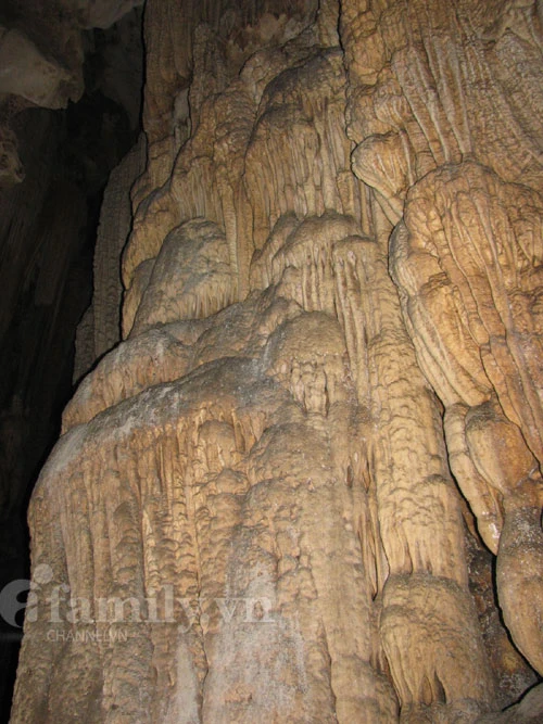 Kỳ vĩ hang động chùa Tiên ảnh 4