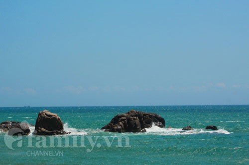 Tới thăm ngôi chùa hướng về biển xanh ảnh 12 Tới thăm ngôi chùa hướng về biển xanh ảnh 12