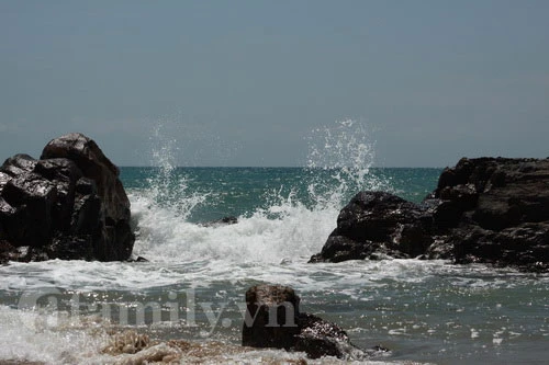 Tới thăm ngôi chùa hướng về biển xanh ảnh 13