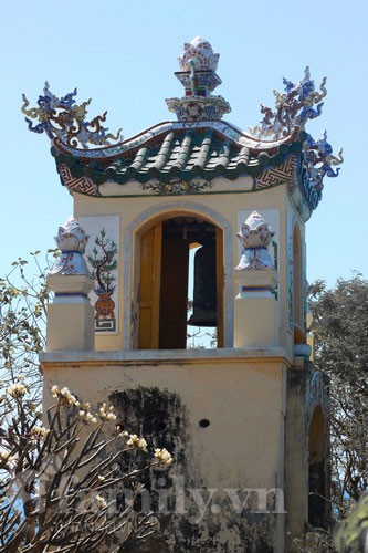 Tới thăm ngôi chùa hướng về biển xanh ảnh 11 Tới thăm ngôi chùa hướng về biển xanh ảnh 11