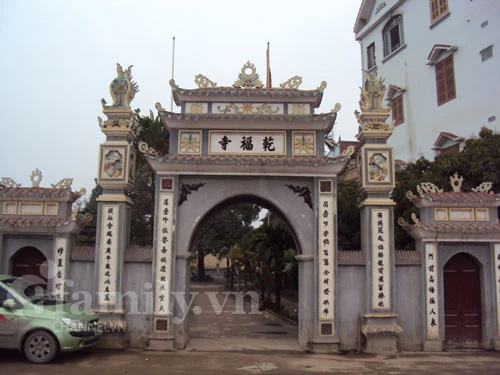 Về thăm Càn Phúc tự ảnh 1