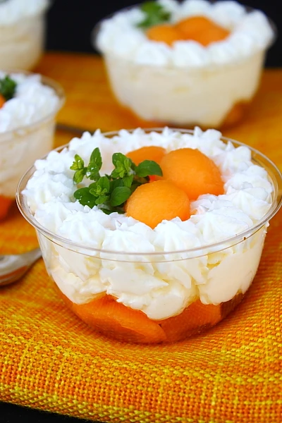 Kem sữa chua vị dưa ảnh 6