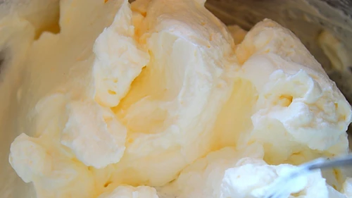 Kem sữa chua vị dưa ảnh 2