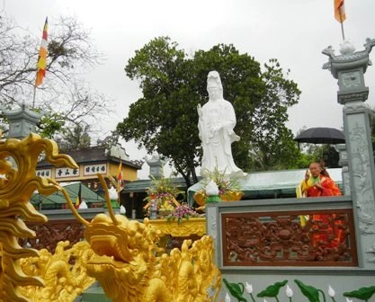 Quảng Ngãi: Khánh thành bảo tượng Đức Quán Thế Âm lộ thiên chùa An Sơn - huyện Đức Phổ ảnh 2 awwt1.jpg