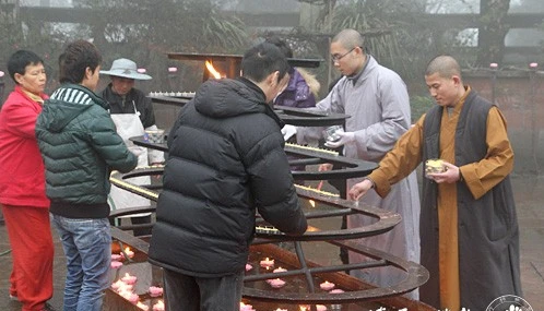 Trung Quốc: Kỷ niệm Thánh Đản Bồ Tát Quan Âm và Bồ Tát Phổ Hiền ảnh 9 quanam 9.png