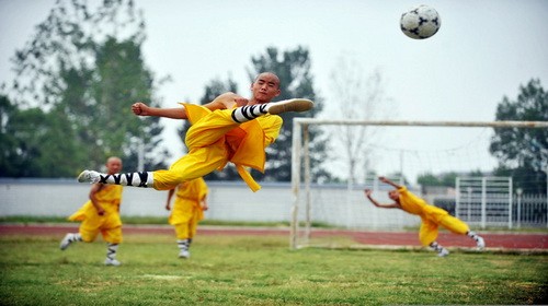 Pha quay người sút vô lê-Ảnh: Getty. Pha quay người sút vô lê-Ảnh: Getty.