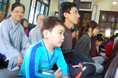 Và cả những em nhỏ