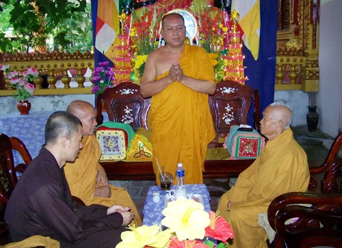 Kiên Giang: Chúc Tết Chôl Chnăm Thmây 2011 chư tôn túc Phật giáo Nam tông Khmer ảnh 6