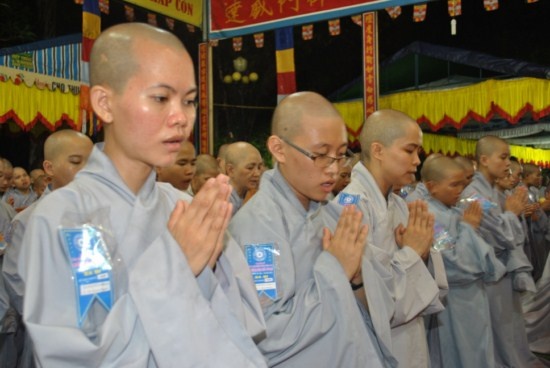 Đồng Nai: Giới tử Sa di Ni tấn đàn tại Đại giới đàn Nguyên Thiều - Siêu Bạch 2011 ảnh 13 Đồng Nai: Giới tử Sa di Ni tấn đàn tại Đại giới đàn Nguyên Thiều - Siêu Bạch 2011 ảnh 13