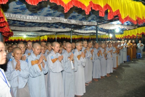 Đồng Nai: Giới tử Sa di Ni tấn đàn tại Đại giới đàn Nguyên Thiều - Siêu Bạch 2011 ảnh 8 Đồng Nai: Giới tử Sa di Ni tấn đàn tại Đại giới đàn Nguyên Thiều - Siêu Bạch 2011 ảnh 8