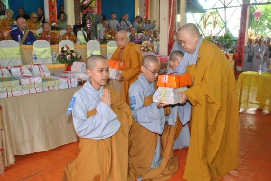 Đồng Nai: Bế mạc Đại giới đàn Nguyên Thiều - Siêu Bạch 2011 ảnh 18