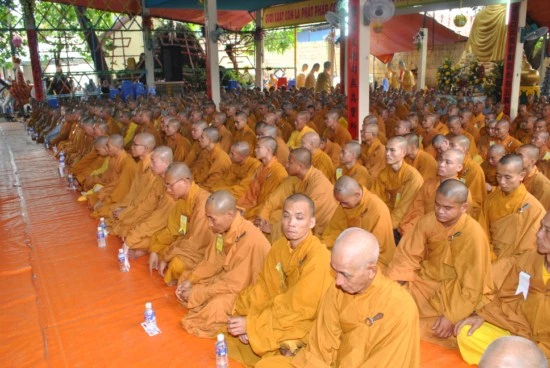 Đồng Nai: Bế mạc Đại giới đàn Nguyên Thiều - Siêu Bạch 2011 ảnh 4