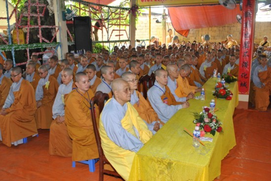 Đồng Nai: Bế mạc Đại giới đàn Nguyên Thiều - Siêu Bạch 2011 ảnh 7 Đồng Nai: Bế mạc Đại giới đàn Nguyên Thiều - Siêu Bạch 2011 ảnh 7