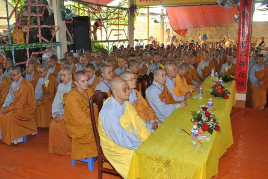 Đồng Nai: Bế mạc Đại giới đàn Nguyên Thiều - Siêu Bạch 2011 ảnh 7