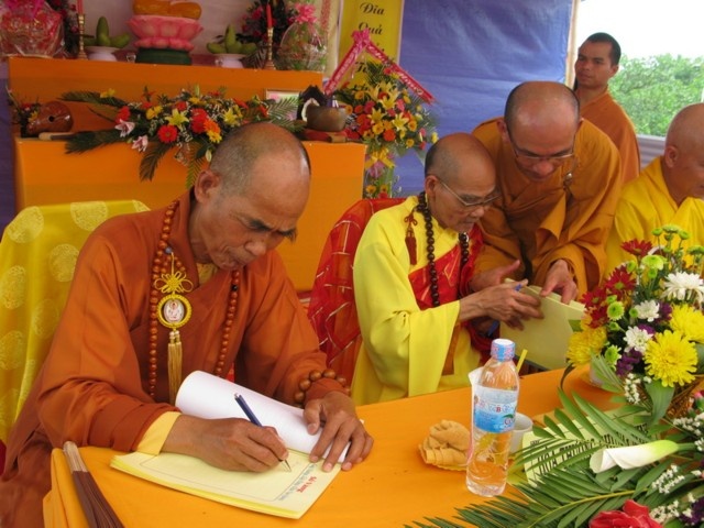 Lâm Đồng: Lễ đặt đá khởi công xây chùa Vạn Quang ảnh 19