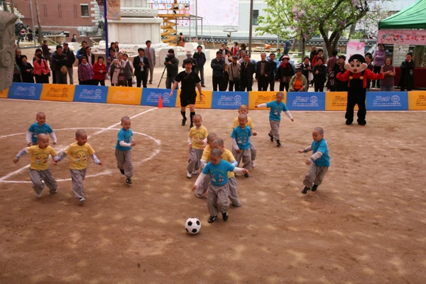 Doi bong da Tieu HT. HQ 19.jpg