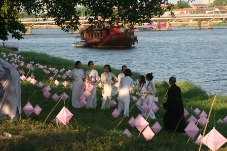 Đài Truyền hình Việt Nam tại Huế sẽ phát sóng trực tiếp Lễ thắp sáng 7 hoa sen trên sông Hương ảnh 3